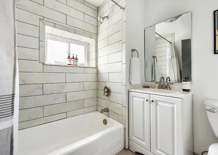 Hostwise - The Butler - Prime 1br Butler St Apt, Across From Umami * Pittsburgh
