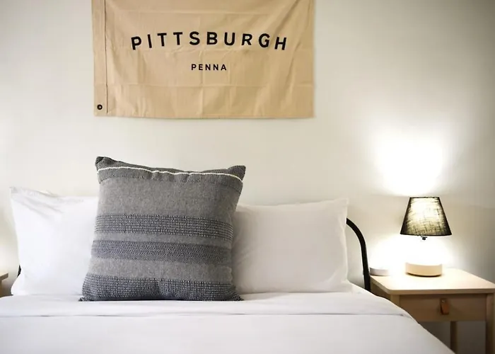 Hostwise - The Butler - Prime 1br Butler St Apt, Across From Umami *